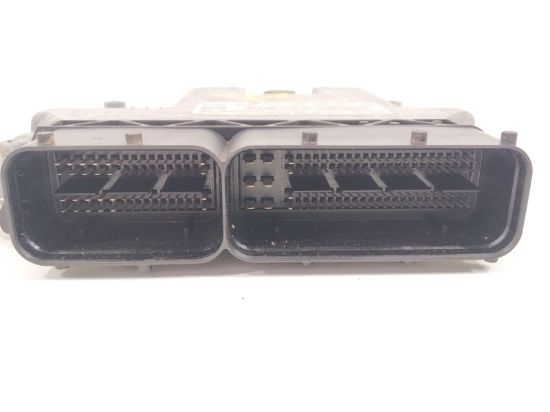 Recambio de centralita motor uce para skoda fabia iii (nj3) 1.0 tsi referencia OEM IAM 04C907309BP  0261S21435