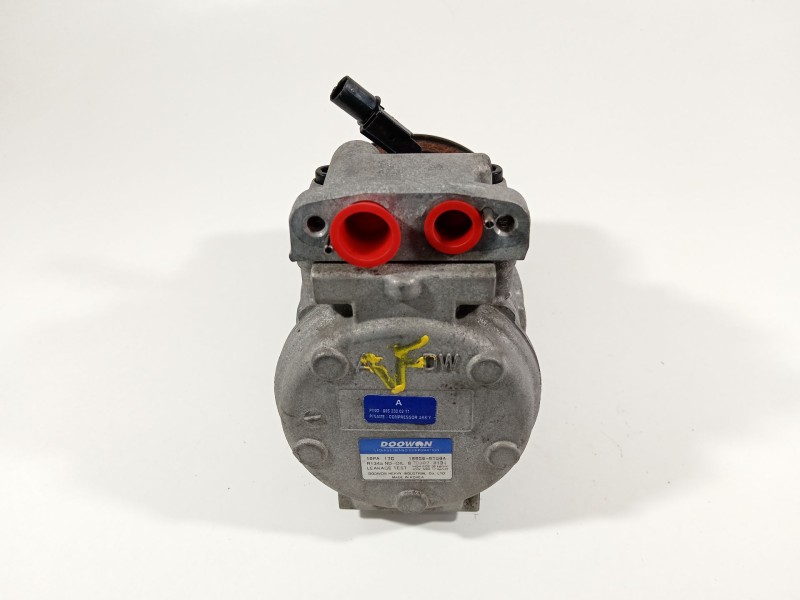 Recambio de compresor aire acondicionado para ssangyong rodius xdi referencia OEM IAM 180500390A  