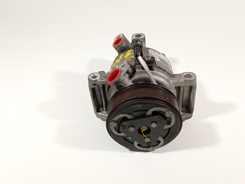 Recambio de compresor aire acondicionado para dacia sandero comfort referencia OEM IAM 926003541R  9045505515