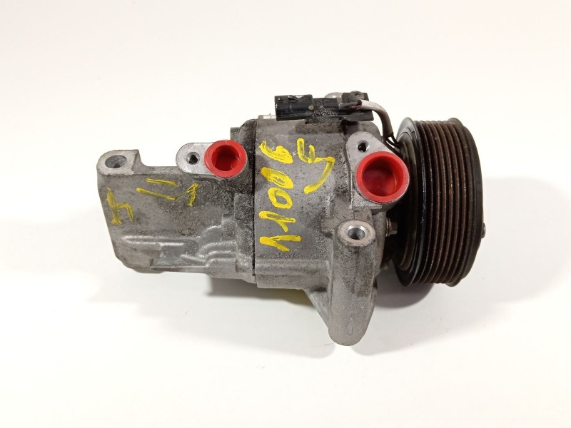 Recambio de compresor aire acondicionado para dacia sandero comfort referencia OEM IAM 926003541R  9045505515