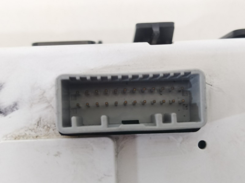 Recambio de pantalla multifuncion para renault kangoo expression referencia OEM IAM 280341078R  