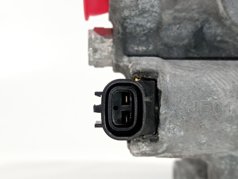 Recambio de compresor aire acondicionado para toyota auris active referencia OEM IAM 4472808902  