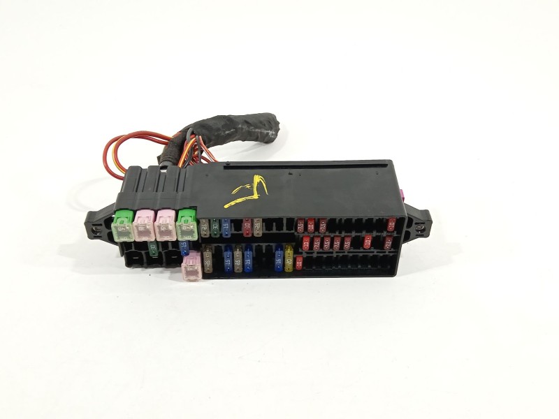 Recambio de caja reles / fusibles para skoda fabia iii (nj3) 1.0 tsi referencia OEM IAM 6C0937615A  