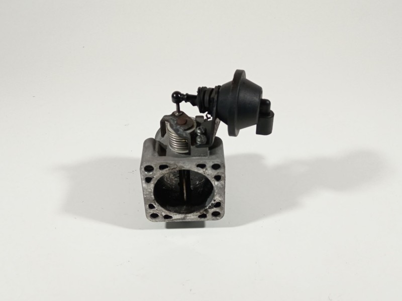 Recambio de caja mariposa para hyundai i30 comfort referencia OEM IAM 351002XXXX  