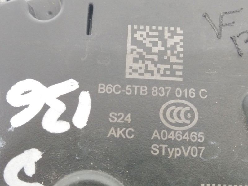 Recambio de cerradura puerta delantera derecha para skoda fabia iii (nj3) 1.0 tsi referencia OEM IAM 5TB837016C  