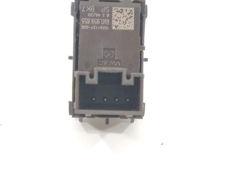 Recambio de mando elevalunas trasero derecho para skoda fabia iii (nj3) 1.0 tsi referencia OEM IAM 6V0959855  