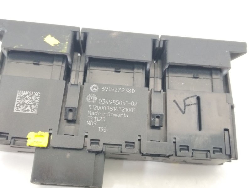 Recambio de mando multifuncion para skoda fabia iii (nj3) 1.0 tsi referencia OEM IAM 6V1927238D  