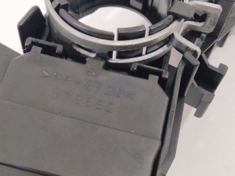 Recambio de mando luces para toyota yaris ts referencia OEM IAM 0233117F613  