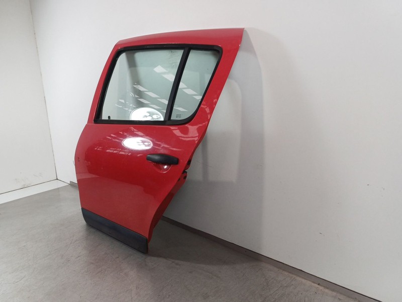 Recambio de puerta trasera izquierda para dacia sandero ambiance referencia OEM IAM   