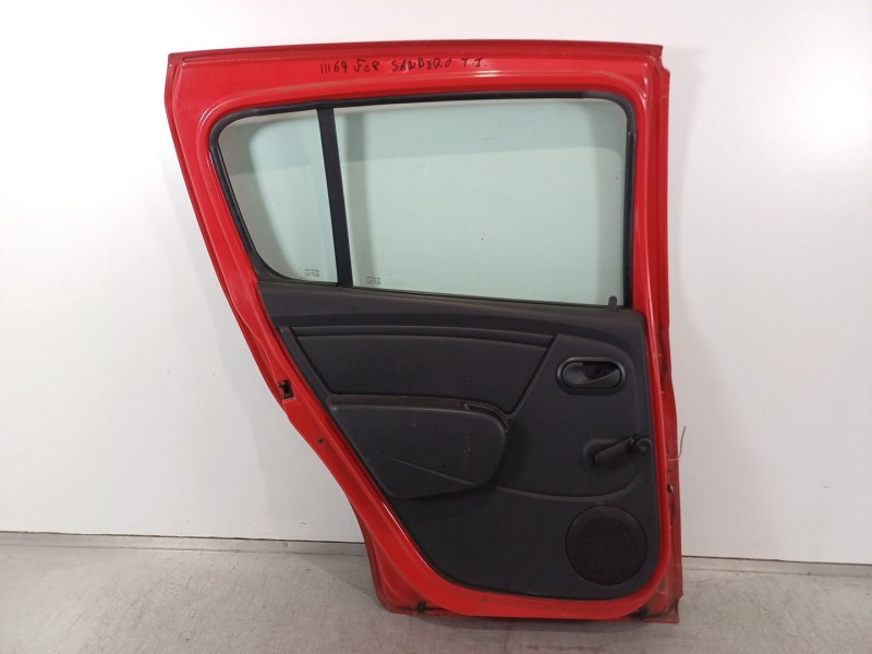 Recambio de puerta trasera izquierda para dacia sandero ambiance referencia OEM IAM   