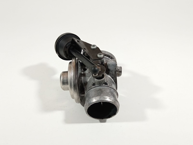 Recambio de valvula egr para audi a2 (8z) 1.4 tdi (55kw) referencia OEM IAM 045131501D  038129637C