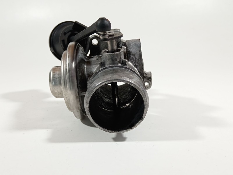 Recambio de valvula egr para audi a2 (8z) 1.4 tdi (55kw) referencia OEM IAM 045131501D  038129637C