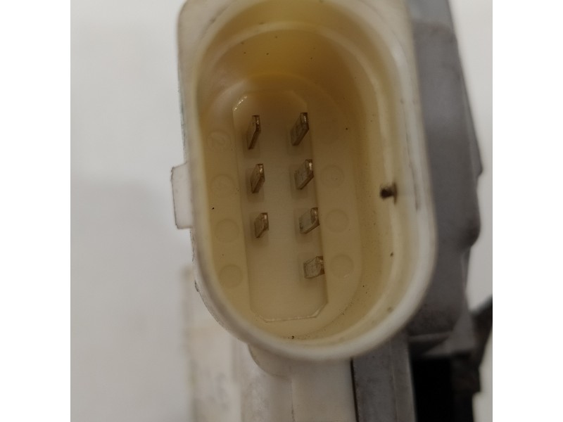 Recambio de cerradura puerta delantera derecha para audi a4 ber. (b8) básico referencia OEM IAM 8J1837016A  