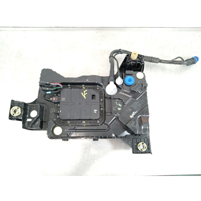 Recambio de deposito adblue para peugeot 308 referencia OEM IAM 9815111480 P1002560 P1001672