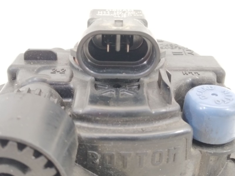 Recambio de faro antiniebla izquierdo para peugeot partner kombi outdoor referencia OEM IAM 9687410080  89211690