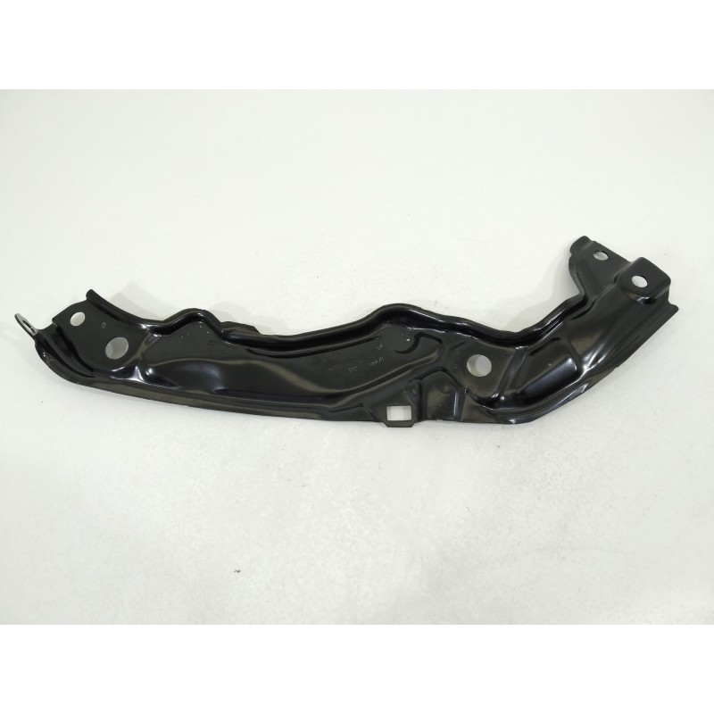 Recambio de travesaño superior para seat ibiza (kj1) referencia OEM IAM 6F0806930A  