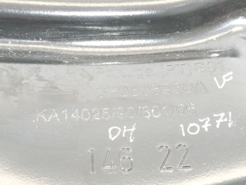 Recambio de travesaño superior para seat ibiza (kj1) referencia OEM IAM 6F0806930A  