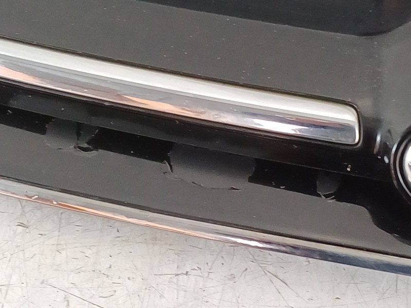 Recambio de rejilla delantera para ford c-max edition referencia OEM IAM AM51R8200B  AM51R8138B