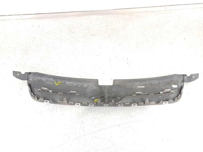 Recambio de rejilla delantera para ford c-max edition referencia OEM IAM AM51R8200B  AM51R8138B