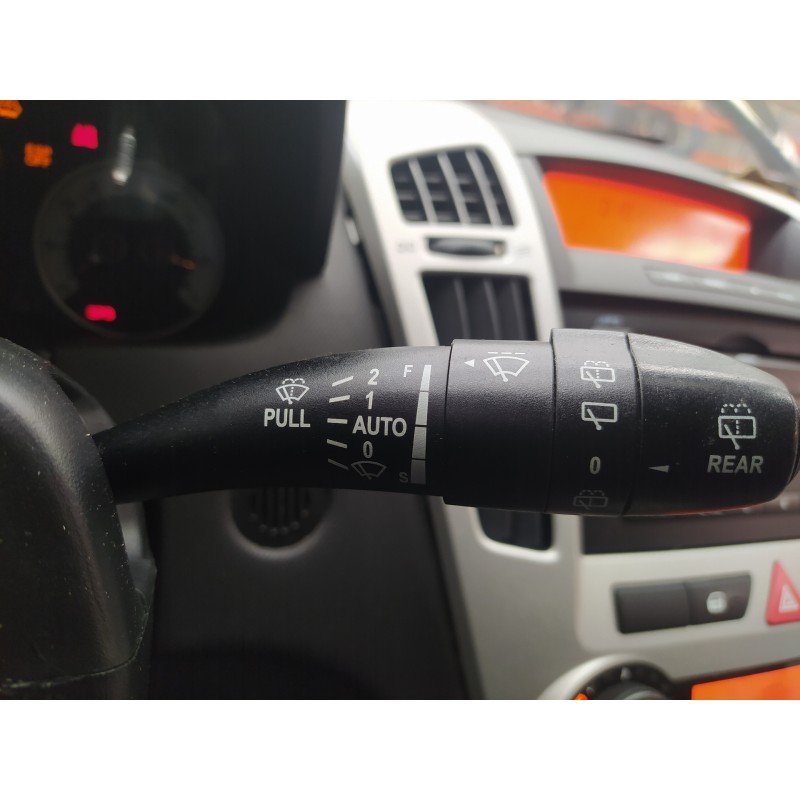 Recambio de mando limpia para kia cee´d emotion referencia OEM IAM 934201H300  