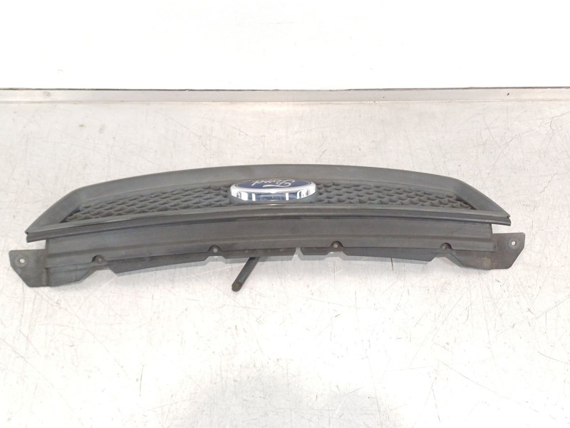 Recambio de rejilla delantera para ford focus berlina (cap) 1.6 tdci cat referencia OEM IAM 4M518138AE  