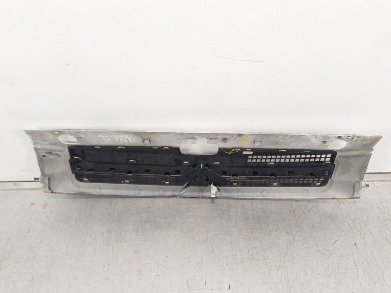 Recambio de rejilla delantera para citroën berlingo 1.9 d sx familiar referencia OEM IAM 9644758077  9644758177