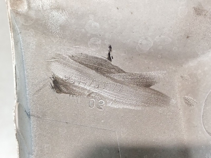 Recambio de rejilla delantera para citroën berlingo 1.9 d sx familiar referencia OEM IAM 9644758077  9644758177