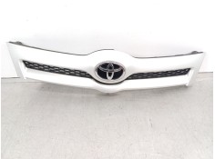 Recambio de rejilla delantera para toyota corolla verso (r1) 2,2 d-4d sport referencia OEM IAM 531110F020  531170F010