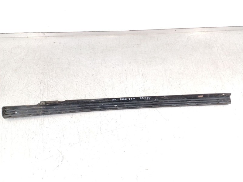 Recambio de moldura para renault fuego 829-explosion referencia OEM IAM RENAULTFUEGOGTX  