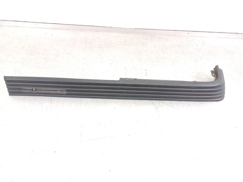 Recambio de moldura para renault fuego 829-explosion referencia OEM IAM RENAULTFUEGOGTX  