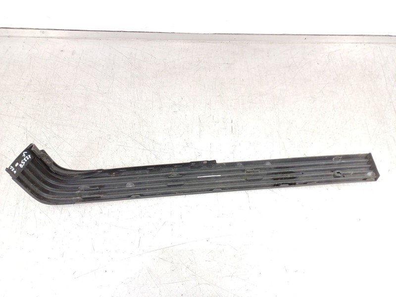 Recambio de moldura para renault fuego 829-explosion referencia OEM IAM RENAULTFUEGOGTX  