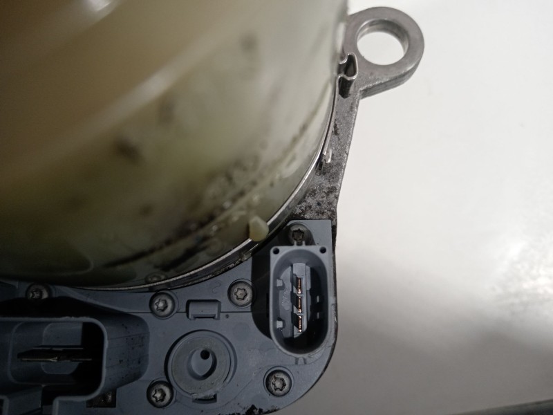 Recambio de bomba direccion para ford focus berlina (cap) ambiente (d) referencia OEM IAM 4M513K514AC  X01351049BF