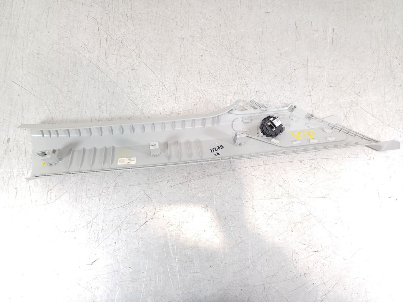 Recambio de moldura para volkswagen crafter kasten (sy) furgón 35 bl ta fwd referencia OEM IAM 7C0867233E  