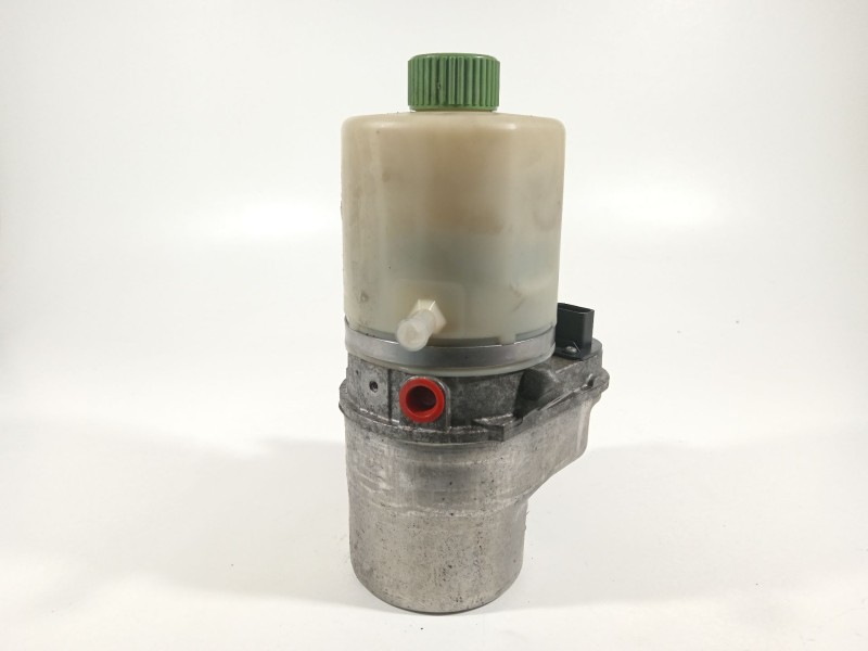 Recambio de bomba direccion para seat ibiza (6j5) ecomotive referencia OEM IAM 6R0423156A  