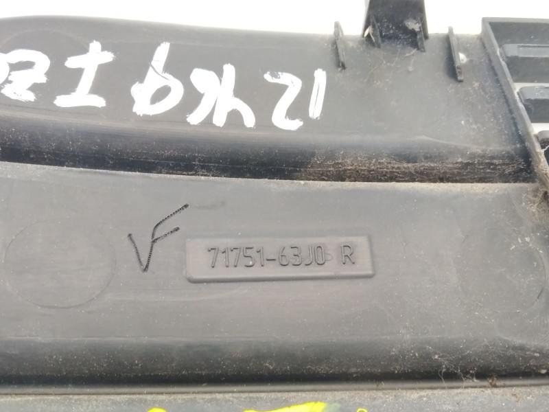 Recambio de rejilla paragolpes izquierda para suzuki swift berlina (mz) gl (3-ptas.) referencia OEM IAM 7175163J0  