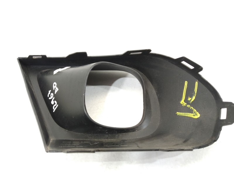 Recambio de rejilla paragolpes derecha para dacia duster ii access referencia OEM IAM 261A27239R  261A27519R
