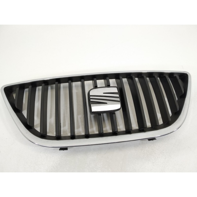 Recambio de rejilla delantera para seat ibiza iv (6j5, 6p1) 1.9 tdi referencia OEM IAM 6J0853651  