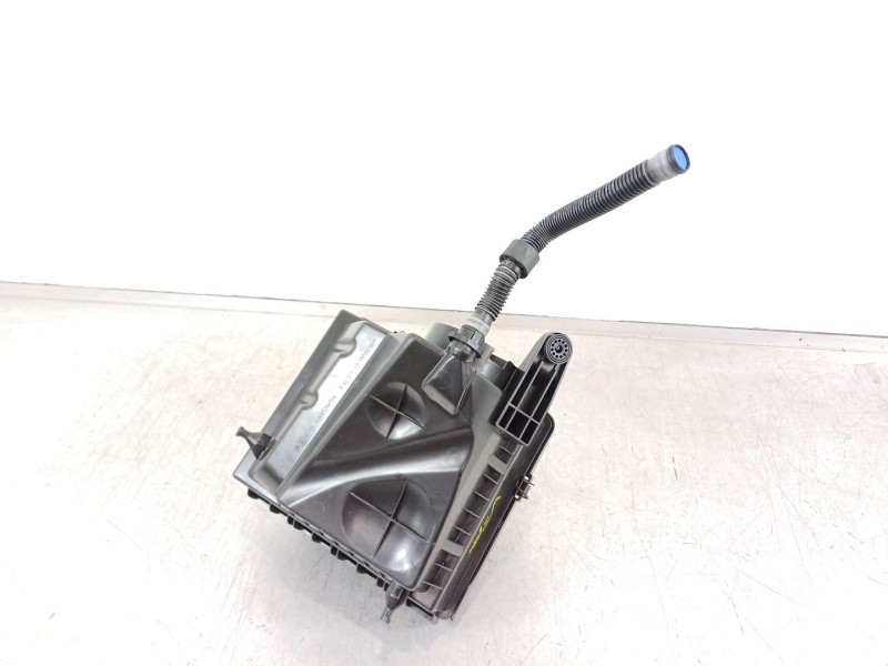 Recambio de filtro aire para volkswagen crafter kasten (sy) furgón 35 bl ta fwd referencia OEM IAM 2N0129601  