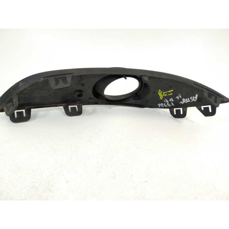 Recambio de rejilla paragolpes derecha para opel astra h sedán (a04) 1.7 cdti (l69) referencia OEM IAM 13225765  