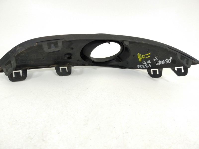 Recambio de rejilla paragolpes derecha para opel astra h sedán (a04) 1.7 cdti (l69) referencia OEM IAM 13225765  