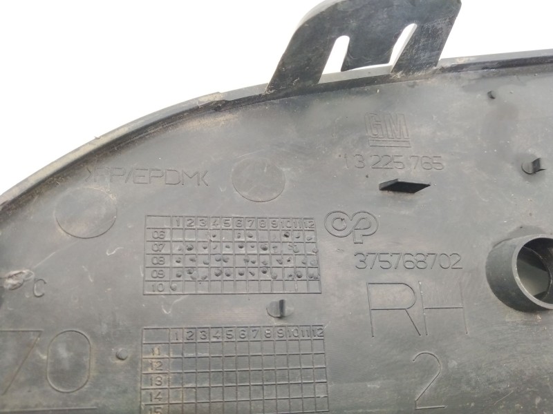 Recambio de rejilla paragolpes derecha para opel astra h sedán (a04) 1.7 cdti (l69) referencia OEM IAM 13225765  