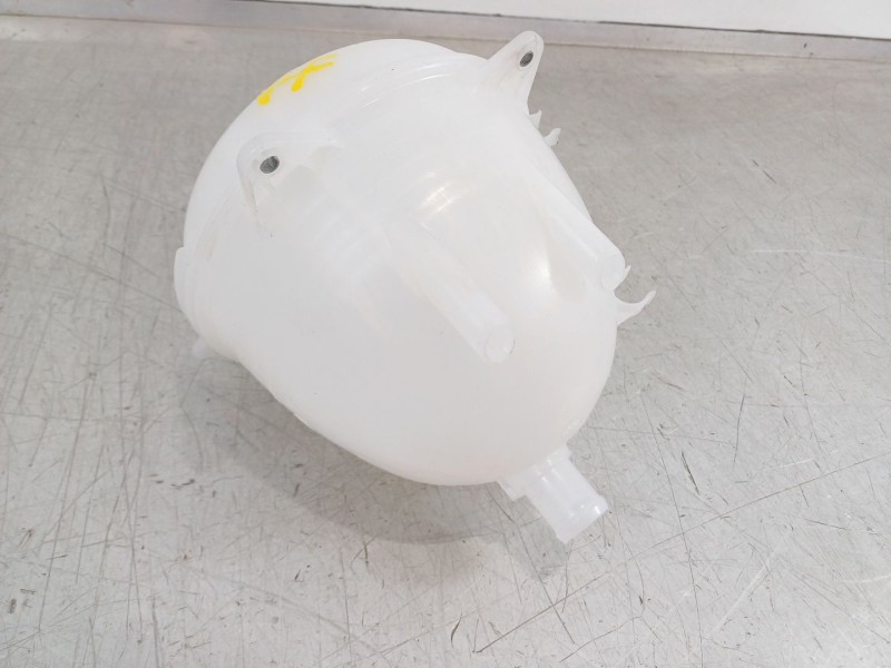 Recambio de deposito expansion para volkswagen crafter kasten (sy) furgón 35 bl ta fwd referencia OEM IAM 7E0121407D  