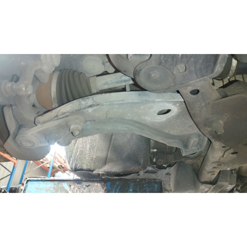 Recambio de brazo suspension inferior delantero derecho para bmw mini (r56) 1.4 16v cat referencia OEM IAM   
