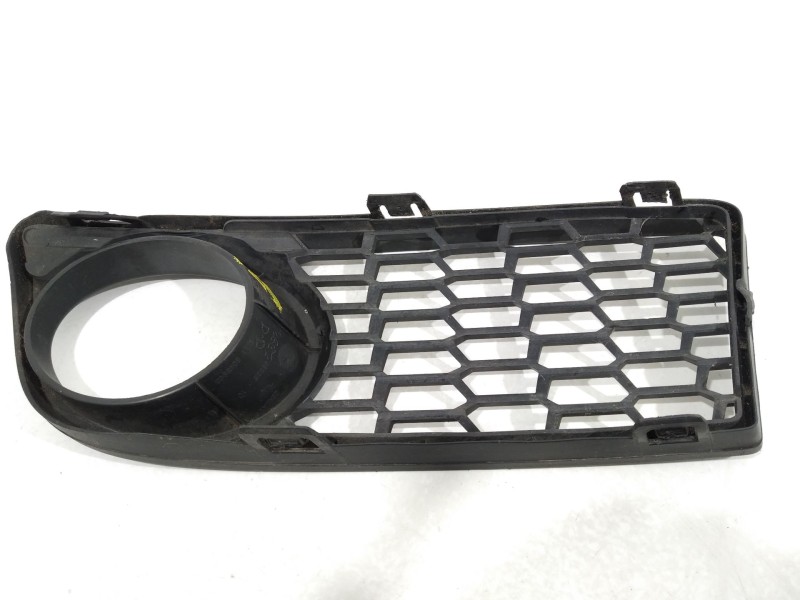 Recambio de rejilla paragolpes derecha para bmw 1 (f21) 116 i referencia OEM IAM 51118048968  