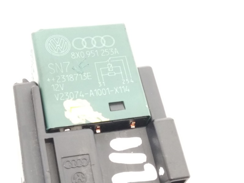 Recambio de rele para volkswagen crafter kasten (sy) furgón 35 bl ta fwd referencia OEM IAM 8X0951253A  