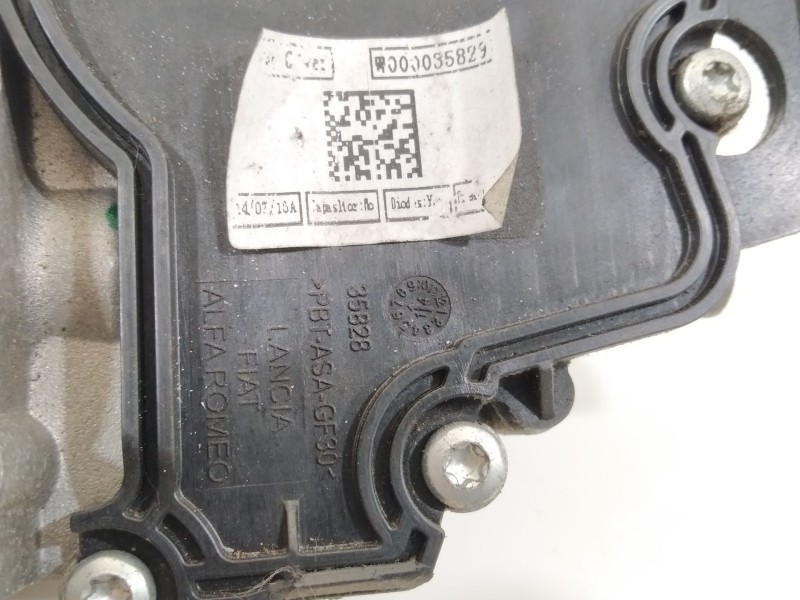 Recambio de motor limpia delantero para iveco daily ka caja cerrada gran espacio 35s... batalla 3300 referencia OEM IAM W0000519