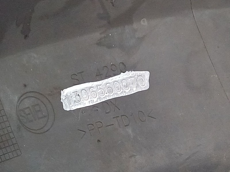 Recambio de paragolpes delantero para peugeot boxer autobús 2.2 hdi 120 referencia OEM IAM 1306560070  