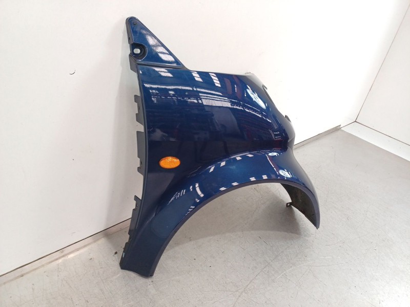 Recambio de aleta delantera derecha para smart coupe básico (45kw) referencia OEM IAM 13313  