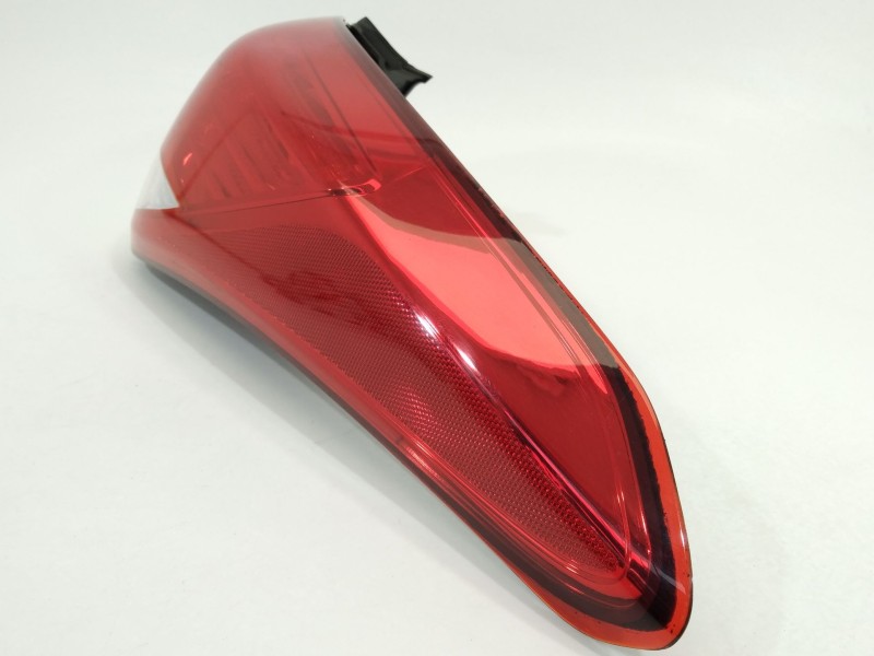 Recambio de piloto trasero derecho para hyundai i40 city s blue referencia OEM IAM 924023Z300  