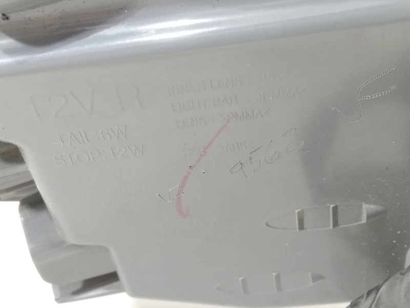 Recambio de piloto trasero derecho para hyundai i40 city s blue referencia OEM IAM 924023Z300  